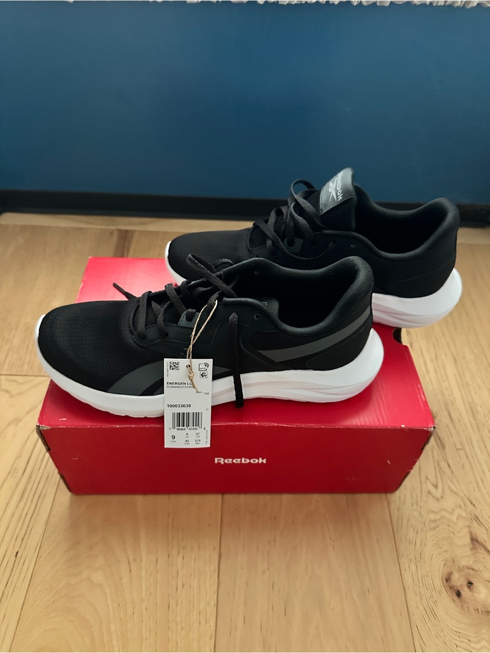 NWT Reebok energenlux sneakers